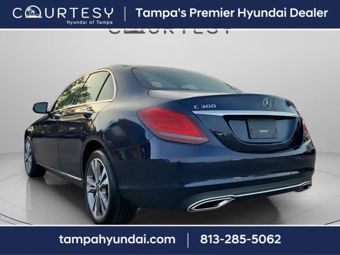 Used 2020 Mercedes-Benz C 300 4MATIC Sedan image 2