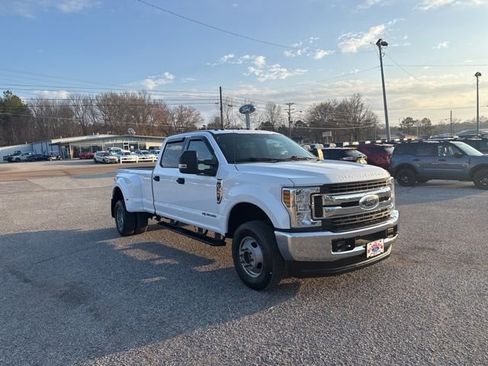 Used 2018 Ford F350 XLT image 9