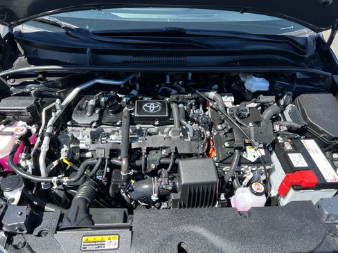 Certified 2025 Toyota Corolla SE w/ SE Premium Package FWD image 3