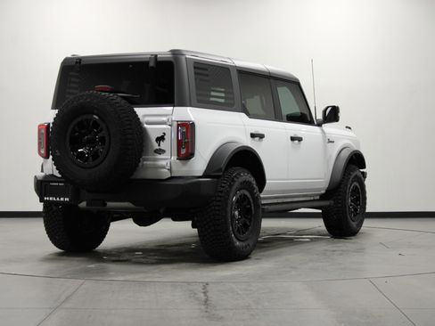 Used 2024 Ford Bronco Wildtrak image 4