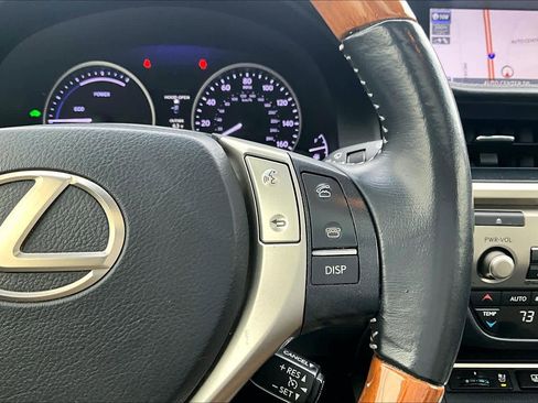 Used 2013 Lexus ES 300h image 24
