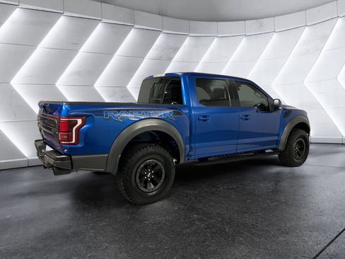 Used 2018 Ford F150 Raptor w/ Equipment Group 802A Luxury image 4