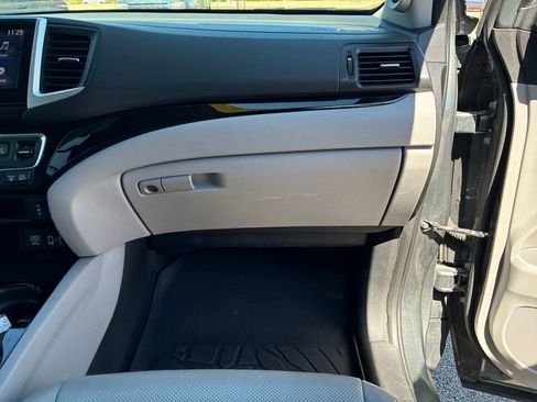 Used 2017 Honda Ridgeline RTL-E image 48