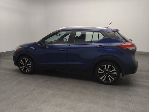 Used 2018 Nissan Kicks SV image 3