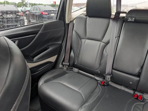 Used 2023 Subaru Forester Limited AWD/4WD image 12