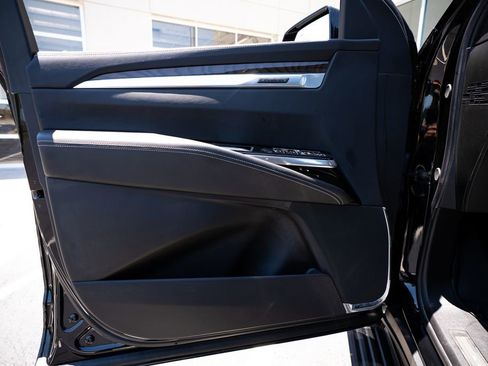 Used 2025 Cadillac Escalade ESV Sport Platinum w/ LPO, Floor Liner Package AWD/4WD image 25