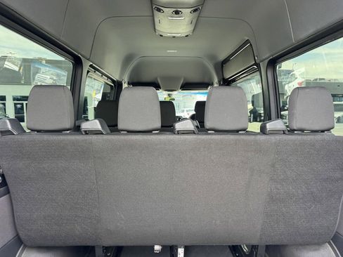 Used 2024 Mercedes-Benz Sprinter 2500 image 12