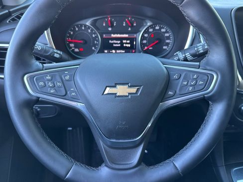 Used 2023 Chevrolet Equinox LT image 17