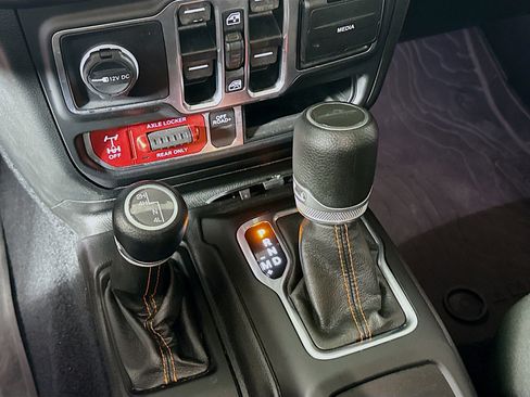 Used 2020 Jeep Gladiator Mojave image 20