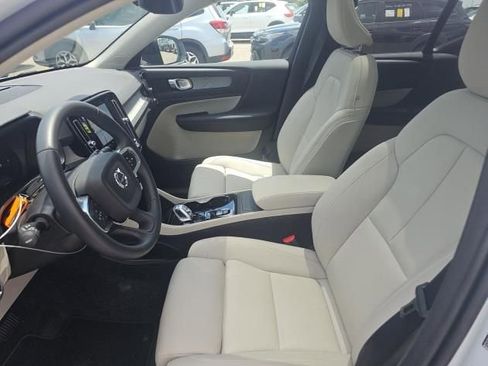 Used 2026 Volvo XC40 B5 Plus AWD/4WD image 11