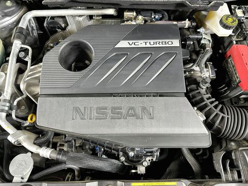 Used 2025 Nissan Rogue SV w/ SV Premium Package FWD image 33
