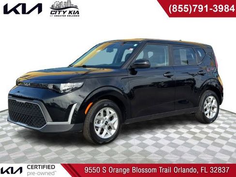 Certified 2025 Kia Soul LX FWD image 1