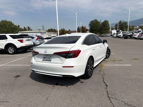 Used 2024 Honda Civic EX image 6