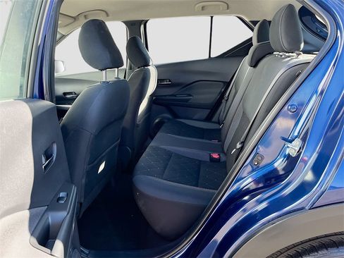 Used 2019 Nissan Kicks SV image 23