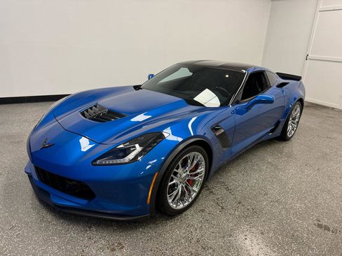 Used 2016 Chevrolet Corvette Z06 w/ 3LZ Preferred Equipment Group RWD image 32