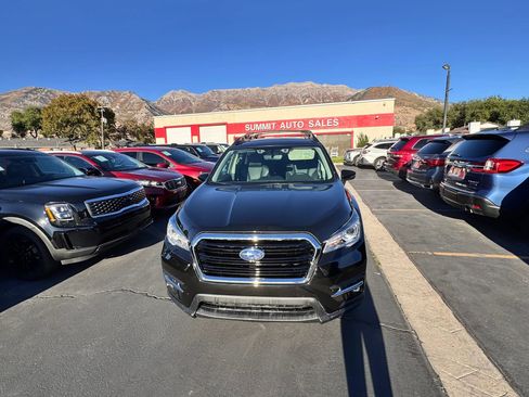 Used 2022 Subaru Ascent Limited w/ Technology Package AWD/4WD image 9