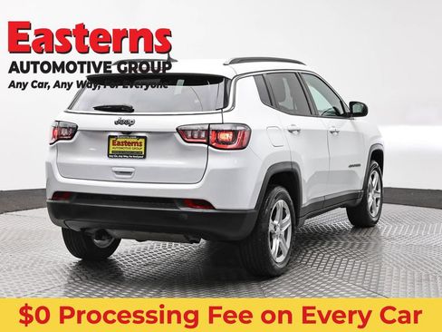Used 2024 Jeep Compass Latitude AWD/4WD image 5