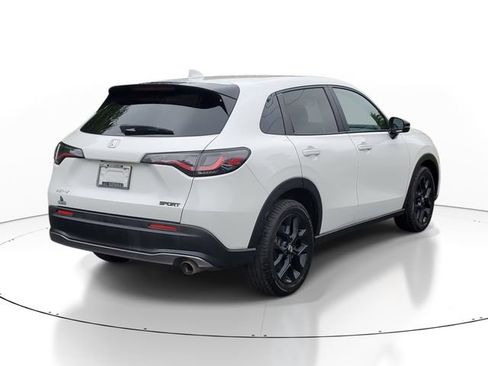 Used 2024 Honda HR-V Sport image 4