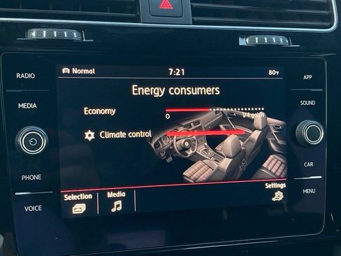 Used 2019 Volkswagen GTI SE FWD image 22