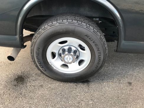 Used 2017 Chevrolet Express 3500 LT w/ LT Preferred Equipment Group image 33