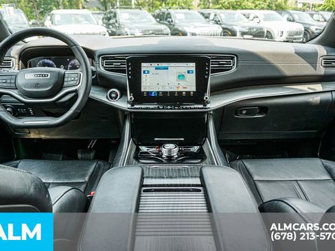 Used 2023 Jeep Wagoneer Series II image 28