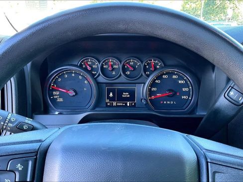 Used 2023 Chevrolet Silverado 1500 Custom AWD/4WD image 16
