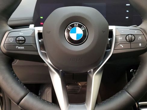 Used 2025 BMW X1 xDrive28i w/ Technology Package image 13