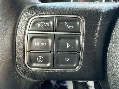 Certified 2016 Jeep Wrangler Unlimited Rubicon w/ Connectivity Group AWD/4WD image 17