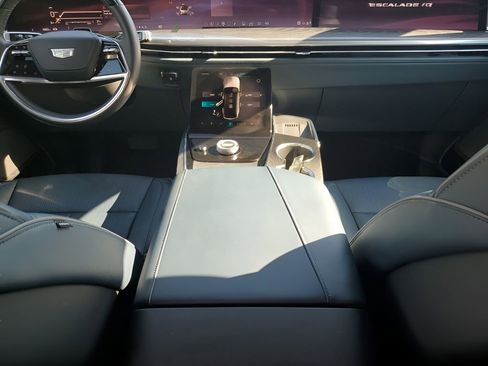 New 2025 Cadillac Escalade IQ Sport 2 image 22