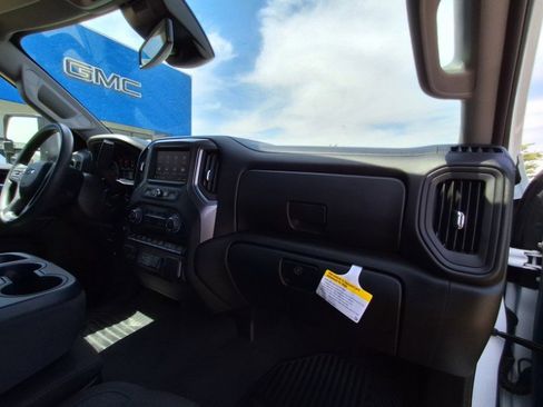 Used 2025 Chevrolet Silverado 2500 Custom w/ Custom Value Package AWD/4WD image 14
