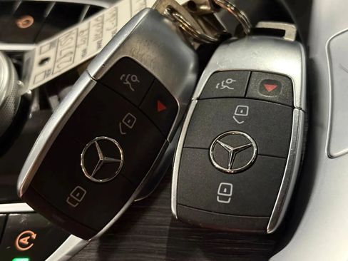 Used 2019 Mercedes-Benz C 300 4MATIC Sedan image 39