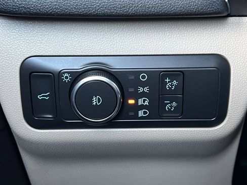 Used 2022 Ford Escape SEL image 35