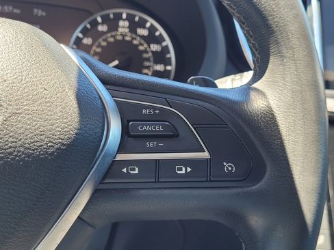 Used 2020 INFINITI QX50 Luxe w/ Navigation Package FWD image 19