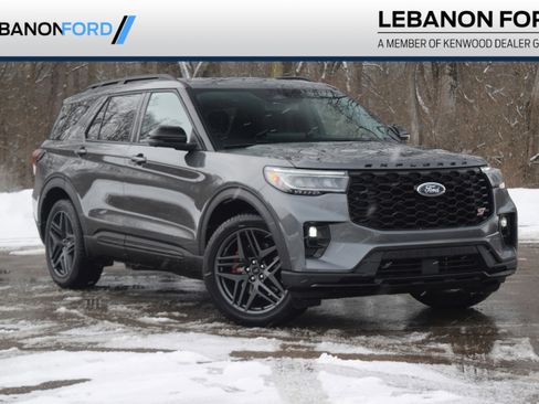 Used 2025 Ford Explorer ST image 1