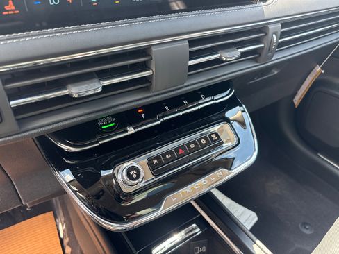 New 2026 Lincoln Corsair Grand Touring AWD/4WD image 22