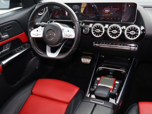 Used 2021 Mercedes-Benz GLA 250 4MATIC image 10