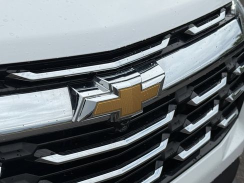 Used 2025 Chevrolet Equinox LT w/ Convenience Package II AWD/4WD image 33