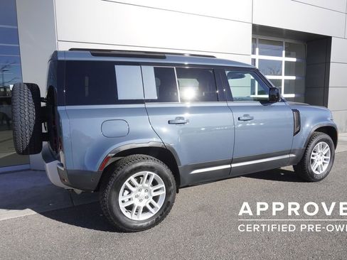 Used 2025 Land Rover Defender 110 S image 3