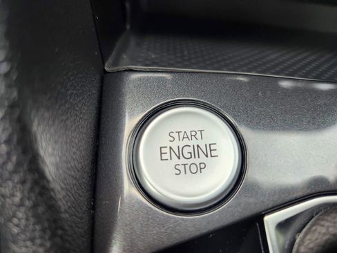 Certified 2024 Volkswagen Tiguan S image 31