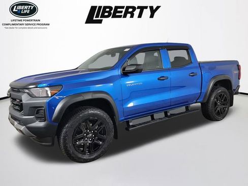 Used 2023 Chevrolet Colorado Trail Boss AWD/4WD image 7