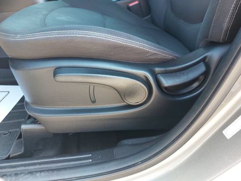 Used 2019 Kia Soul w/ Convenience Package FWD image 25