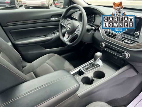 Used 2025 Nissan Altima 2.5 SV FWD image 15
