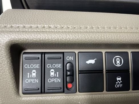 Used 2022 Honda Odyssey EX-L image 26