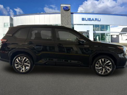 Used 2026 Subaru Forester Touring AWD/4WD image 6