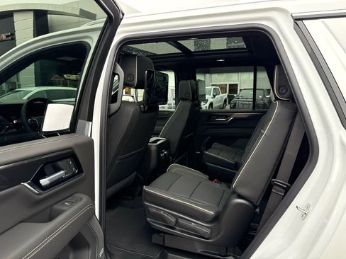 New 2026 GMC Yukon Elevation w/ Elevation Premium Package image 23