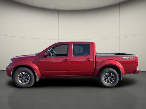 Used 2016 Nissan Frontier PRO-4X AWD/4WD image 4