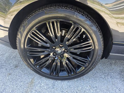Used 2020 Land Rover Range Rover HSE AWD/4WD image 9
