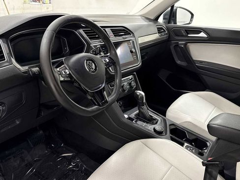 Used 2021 Volkswagen Tiguan SEL image 12