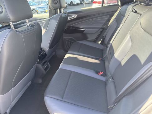 Certified 2023 Volkswagen ID.4 Pro S Plus image 11