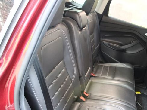 Used 2018 Ford Escape Titanium w/ Ford Safe & Smart Package AWD/4WD image 9